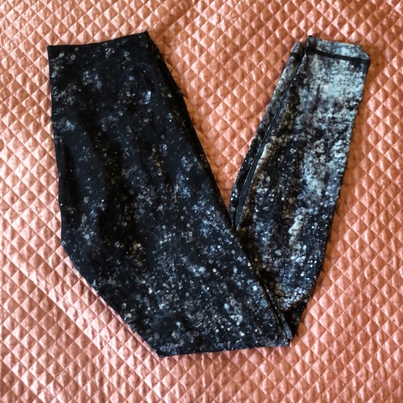lululemon athletica Pants - 🍋 Lululemon tights size 6